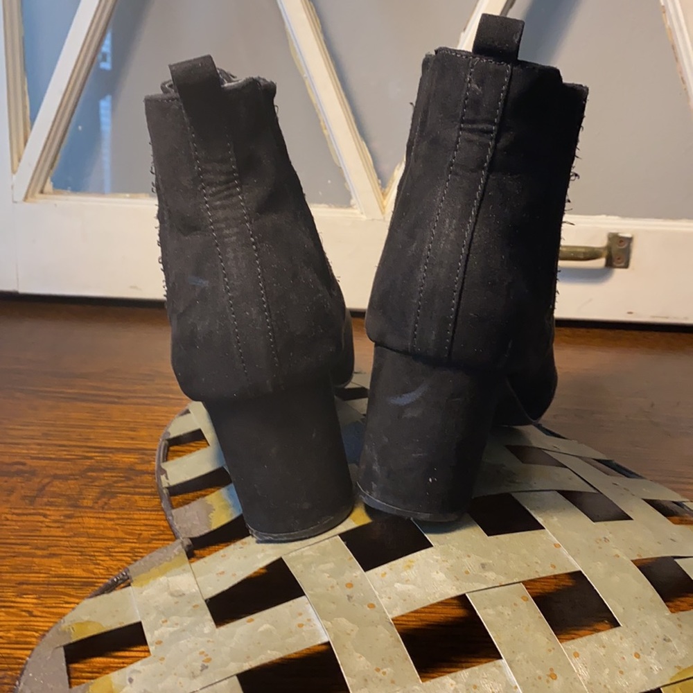 Forever 21 black booties